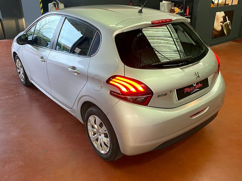 PEUGEOT 208 2016