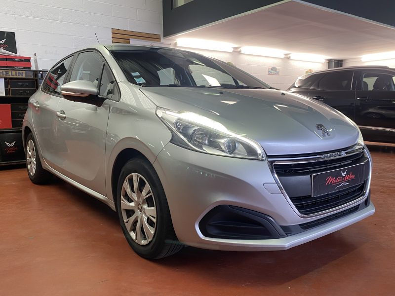PEUGEOT 208 2016