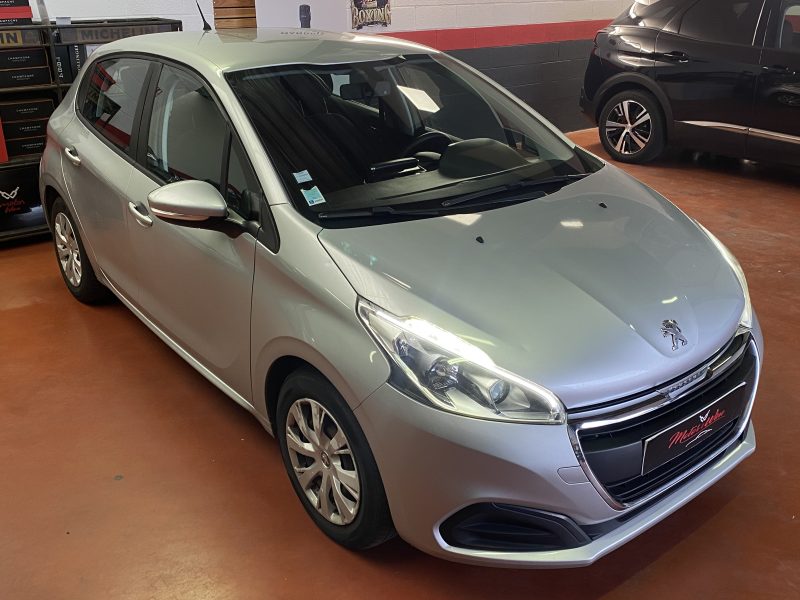 PEUGEOT 208 2016