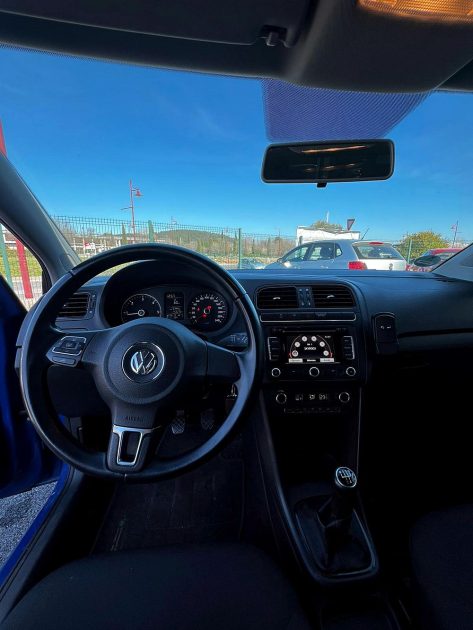 VOLKSWAGEN POLO 2012