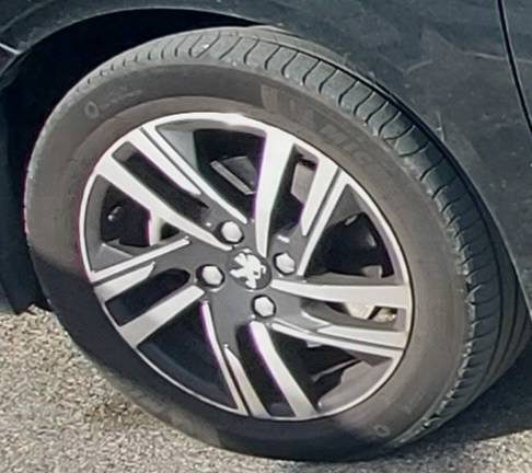 PEUGEOT 208 II 100 cv ALLURE Garantie 12 Mois