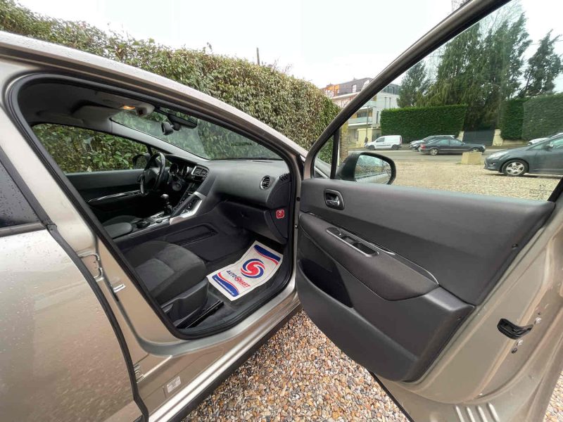 PEUGEOT 3008 Monospace 2010 1.6 HDi 109cv