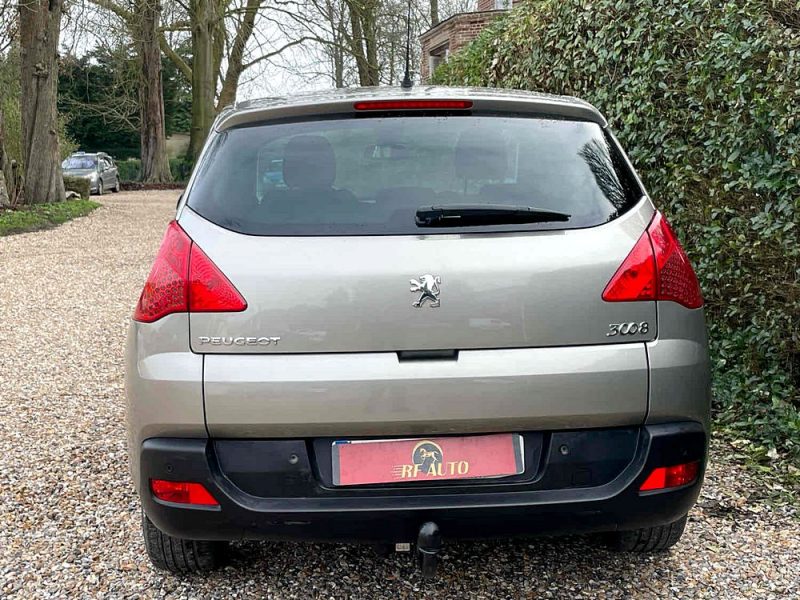 PEUGEOT 3008 Monospace 2010 1.6 HDi 109cv