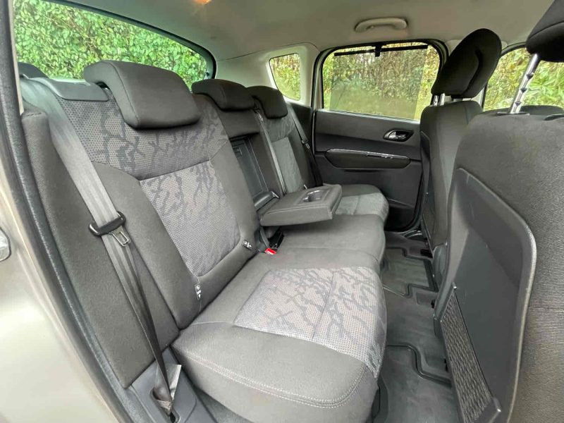 PEUGEOT 3008 Monospace 2010 1.6 HDi 109cv