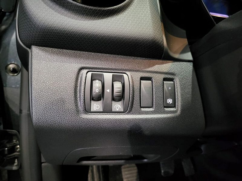 RENAULT CLIO IV 0.9 TCe 75cv Limited BVM5 / RADAR-AR/GPS/BLUETOOTH/REGULATEUR-LIMITEUR