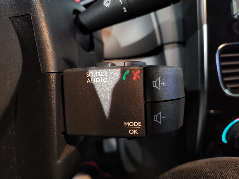 RENAULT CLIO IV 0.9 TCe 75cv Limited BVM5 / RADAR-AR/GPS/BLUETOOTH/REGULATEUR-LIMITEUR