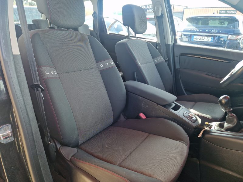 RENAULT GRAND SCENIC 1,5DCI 110CH AUTHENTIQUE 2013