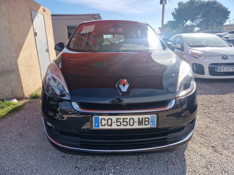 RENAULT GRAND SCENIC 1,5DCI 110CH AUTHENTIQUE 2013