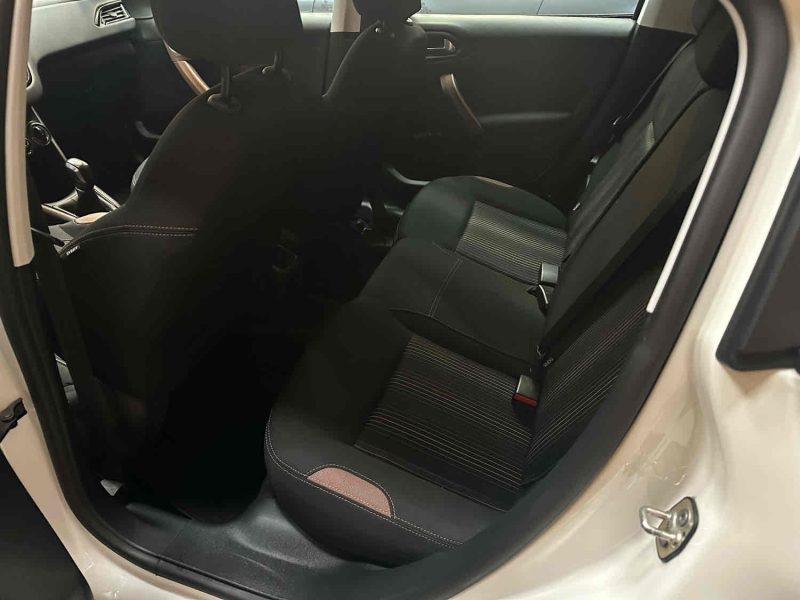 Peugeot 208 1.4 HDi 68 CV Urban Soul