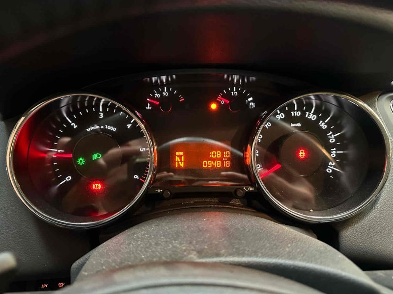 PEUGEOT 5008 1.6 eHDi 112 cv Allure