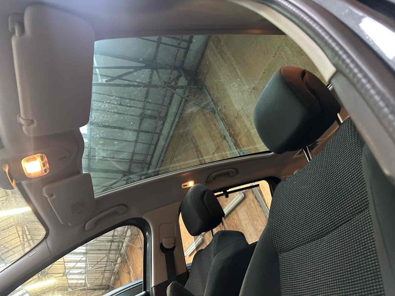 PEUGEOT 5008 1.6 eHDi 112 cv Allure