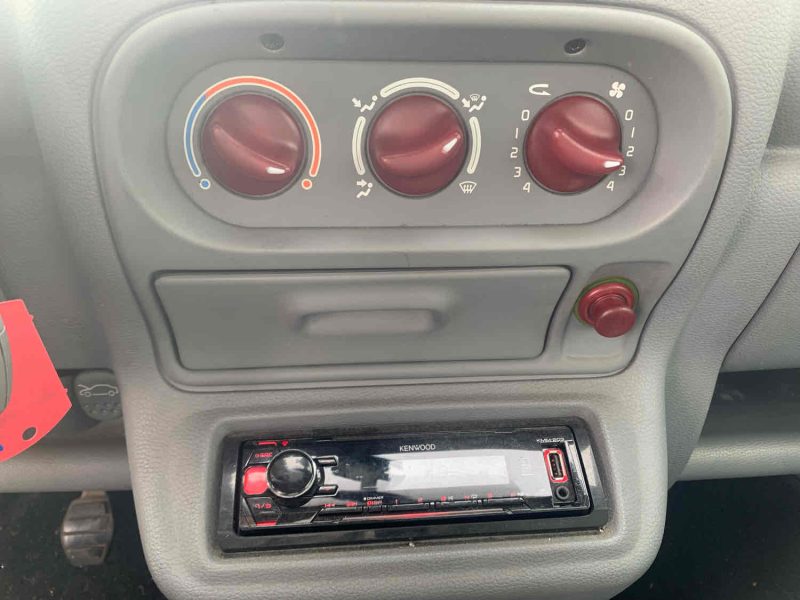 RENAULT TWINGO I 2003