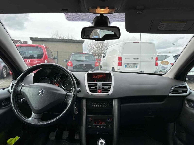 PEUGEOT 207 2006