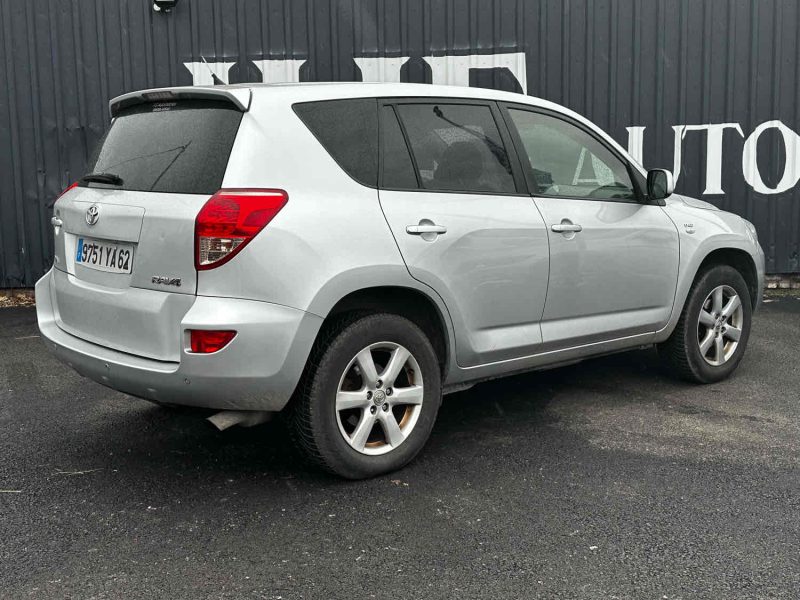 TOYOTA RAV 4 III 
