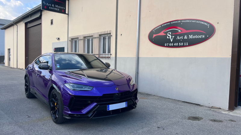 LAMBORGHINI URUS PERFORMANTE 2023