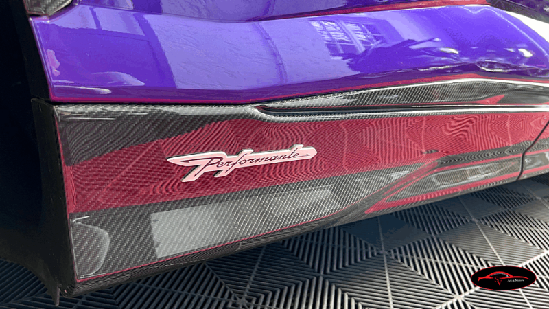 LAMBORGHINI URUS PERFORMANTE 2023