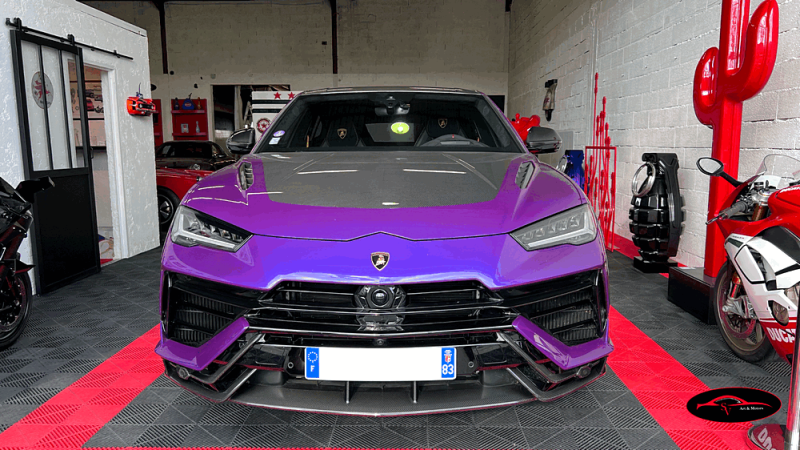 LAMBORGHINI URUS PERFORMANTE 2023
