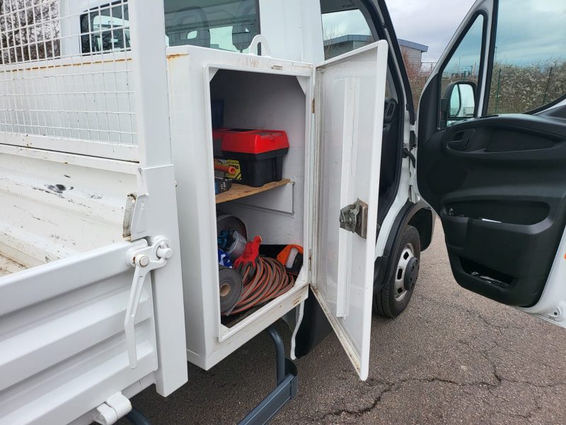 IVECO DAILY Benne 35C15 3.0d 146cv BVM6 / BLUETOOTH/ATTELAGE/REGULATEUR DE VITESSE