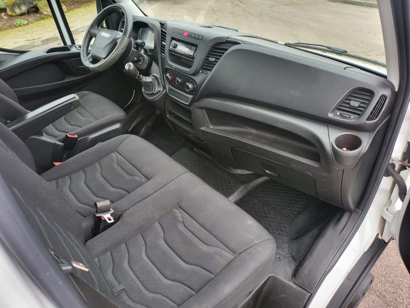 IVECO DAILY Benne 35C15 3.0d 146cv BVM6 / BLUETOOTH/ATTELAGE/REGULATEUR DE VITESSE