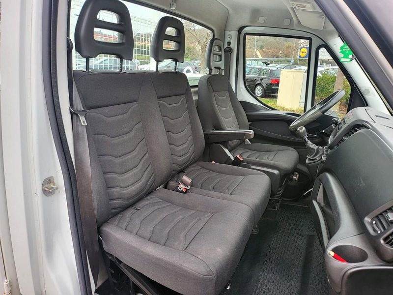 IVECO DAILY Benne 35C15 3.0d 146cv BVM6 / BLUETOOTH/ATTELAGE/REGULATEUR DE VITESSE