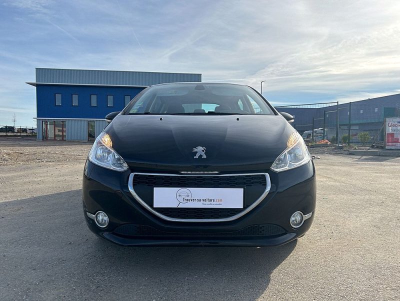 PEUGEOT 208 I 2014