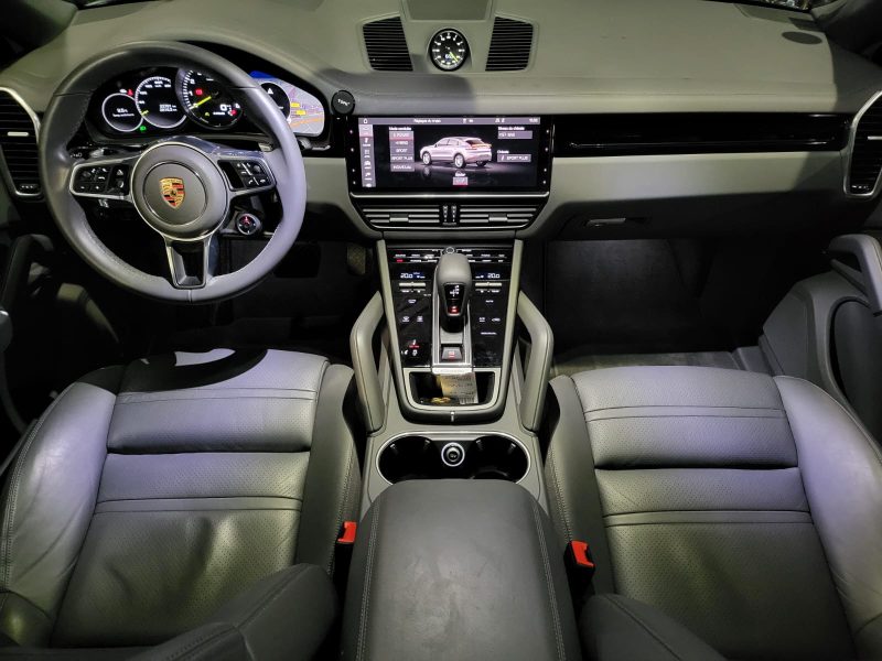 PORSCHE CAYENNE COUPE 3.0 V6 461/340cv E-Hybrid AWD BVA / TOIT PANORAMIQUE/CAMERA 360°/HAYON ELECTRI