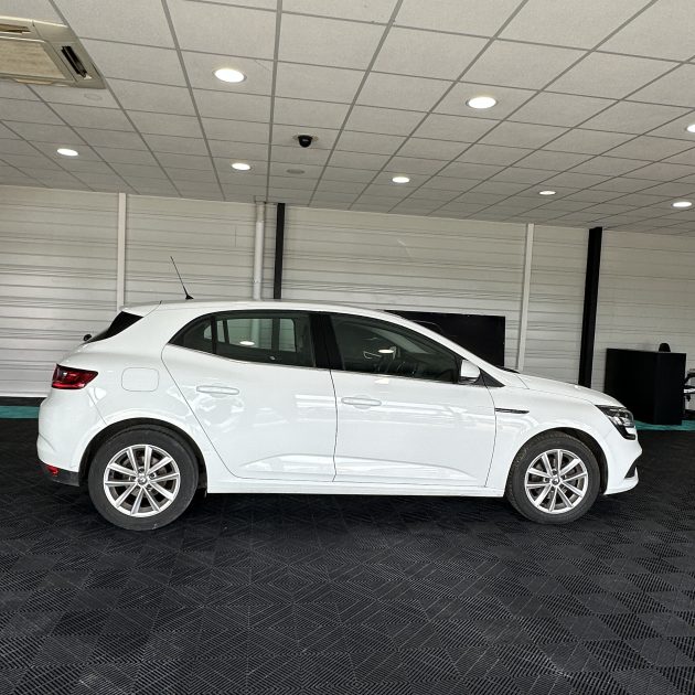 RENAULT MEGANE IV ZEN DCI 110 CV EDC 1ère Main Garantie 12 Mois