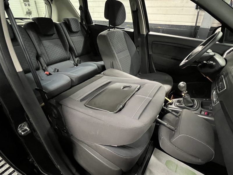 RENAULT SCENIC III 1.5 DCI 110 PREMIERE MAIN / 76 600 Kms GPS BLUETOOTH CRIT AIR 2 - GARANTIE 1 AN