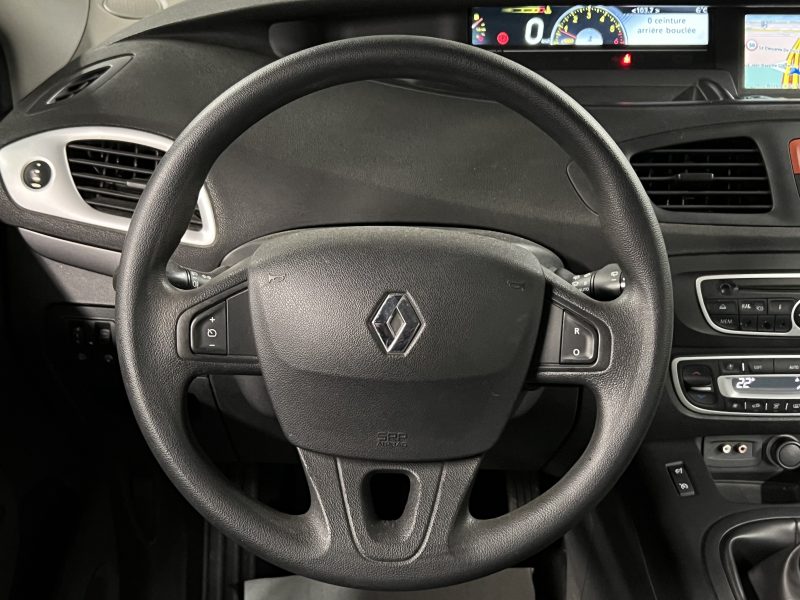 RENAULT SCENIC III 1.5 DCI 110 PREMIERE MAIN / 76 600 Kms GPS BLUETOOTH CRIT AIR 2 - GARANTIE 1 AN