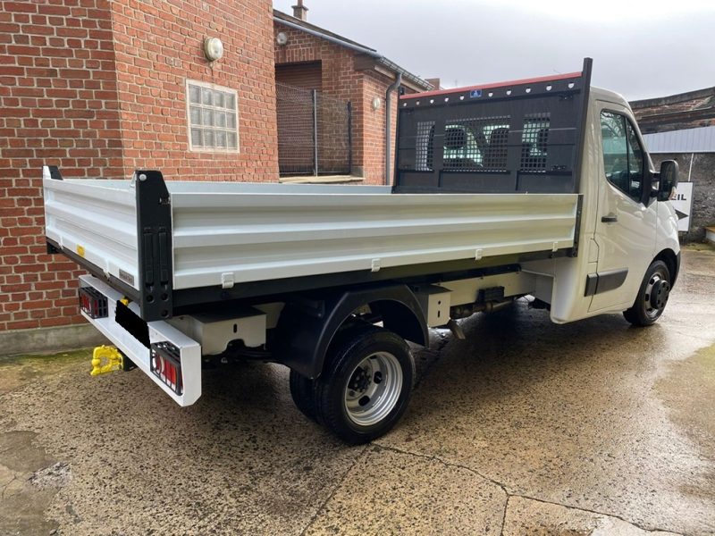RENAULT MASTER III Camion plate-forme/Châssis 2019