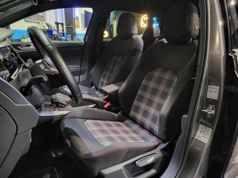 VOLKSWAGEN POLO VI GTI 2.0 TSI 200cv DSG6 / APPLE CARPLAY/TOIT OUVRANT/SIEGES CHAUFFANT