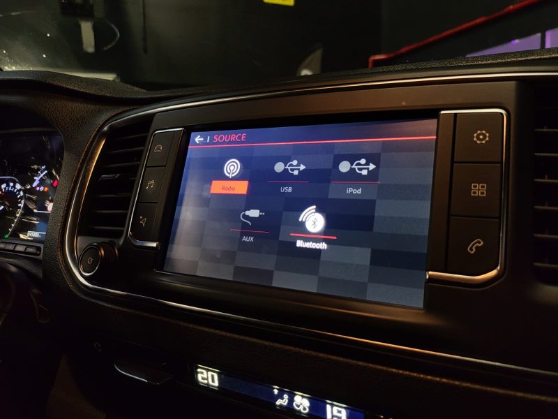 CITROEN JUMPY III 2.0 BlueHDi 122cv FG M BVM6 CARPLAY / CLIM AUTO / CAMERA / ATTELAGE