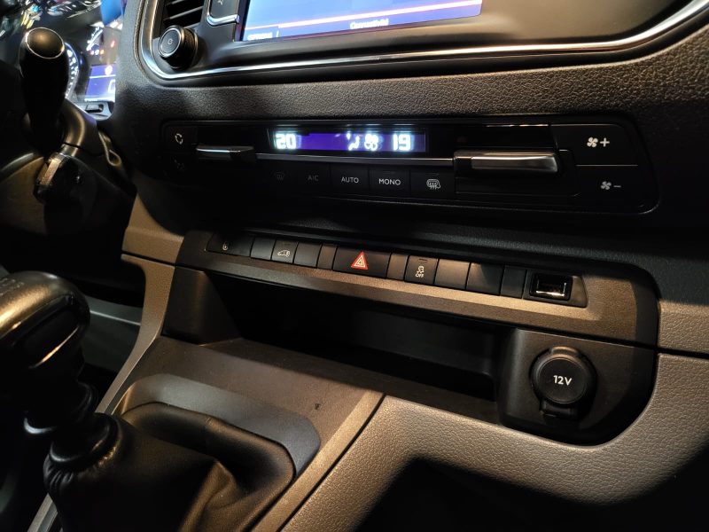 CITROEN JUMPY III 2.0 BlueHDi 122cv FG M BVM6 CARPLAY / CLIM AUTO / CAMERA / ATTELAGE