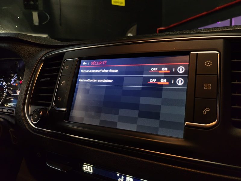 CITROEN JUMPY III 2.0 BlueHDi 122cv FG M BVM6 CARPLAY / CLIM AUTO / CAMERA / ATTELAGE