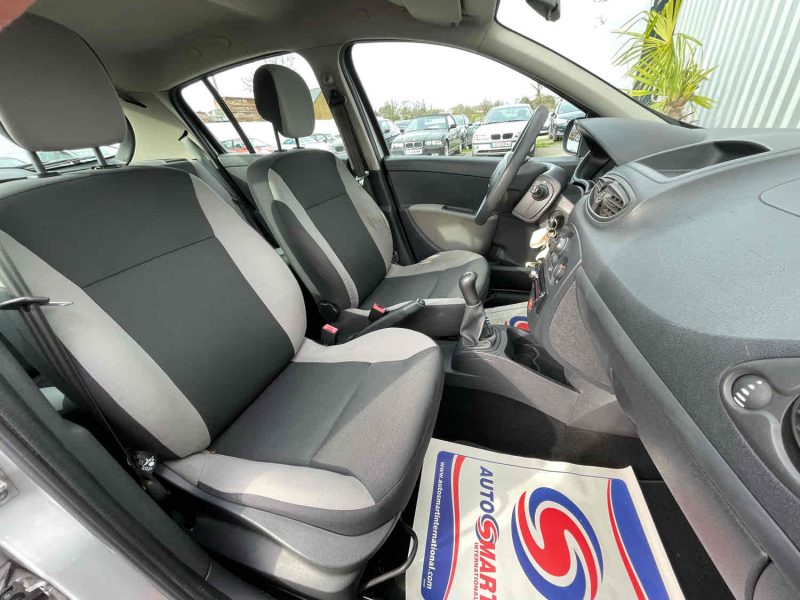 RENAULT CLIO III 2010