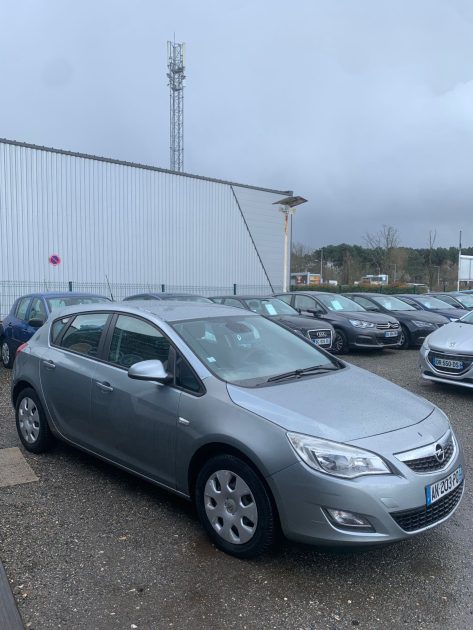 OPEL ASTRA J 2010