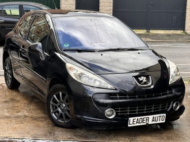 PEUGEOT 207  1.4 Sport payez en 4X !
