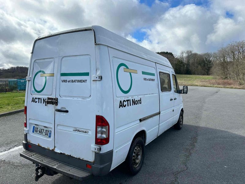 MERCEDES SPRINTER 3-t Camionnette 2004