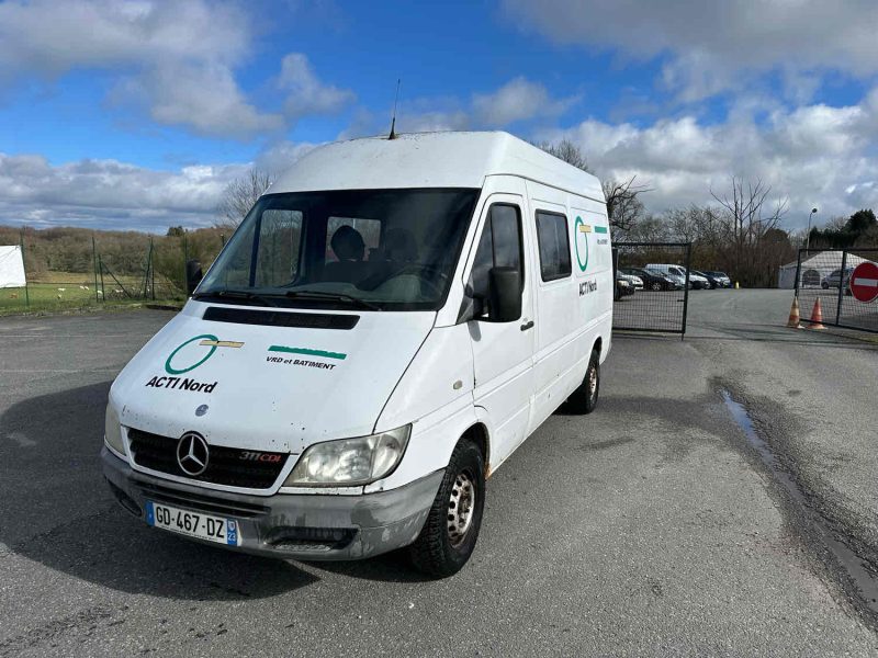 MERCEDES SPRINTER 3-t Camionnette 2004