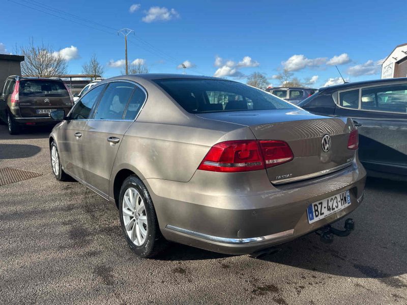 VOLKSWAGEN PASSAT B7 2011