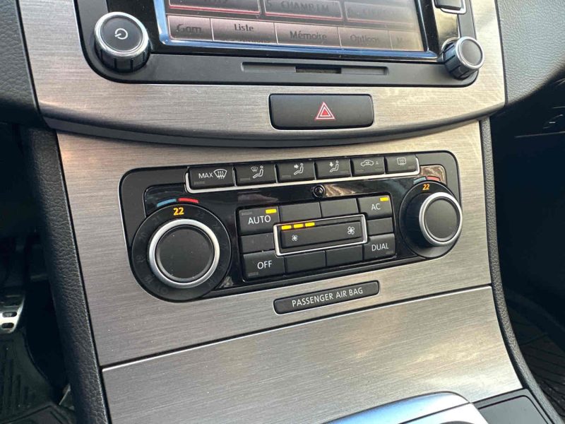 VOLKSWAGEN PASSAT B7 2011