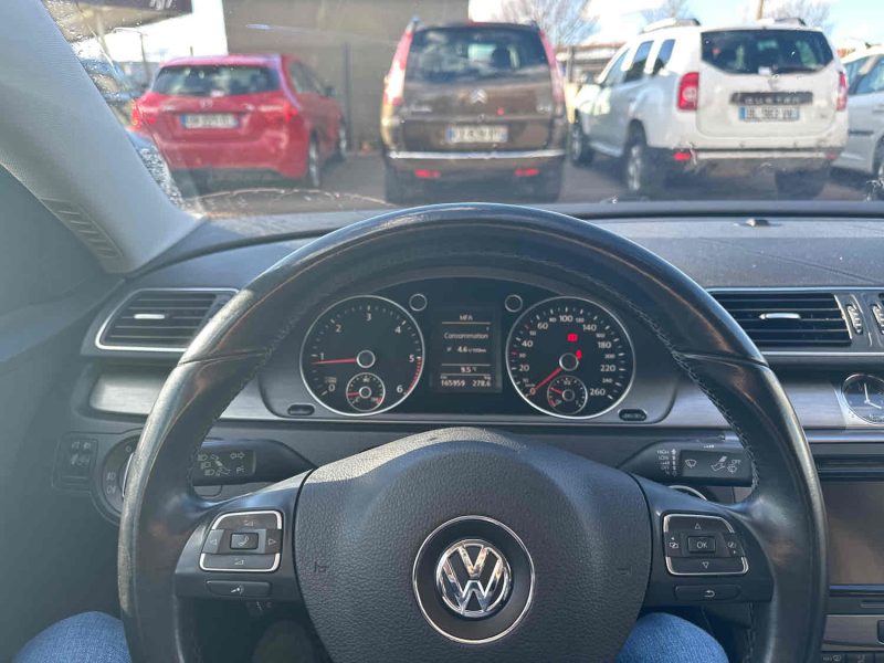 VOLKSWAGEN PASSAT B7 2011