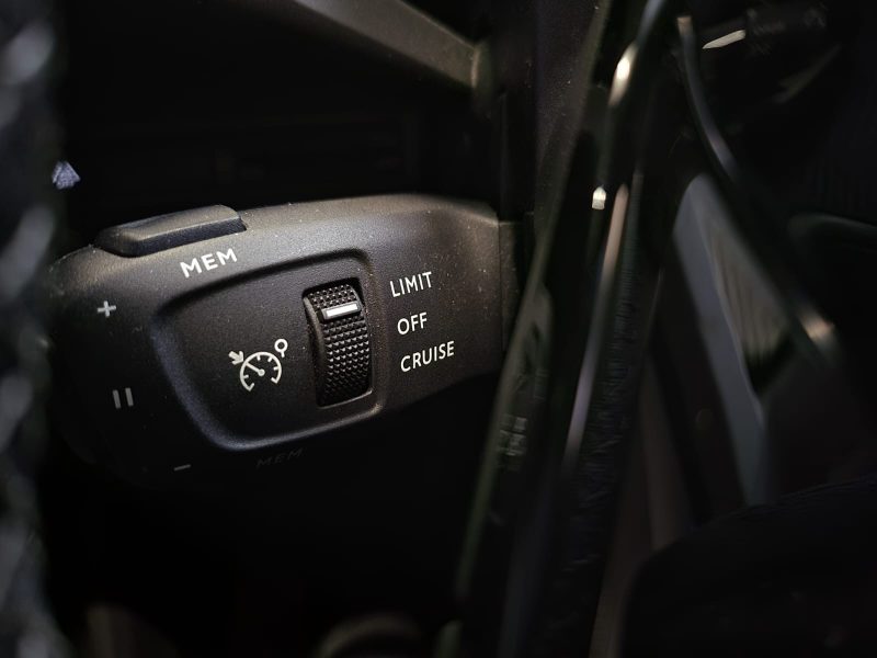 PEUGEOT 3008 1.2 PURETECH 130CH ALLURE CAMERA DE RECUL / CARPLAY / VIRTUAL COKPIT