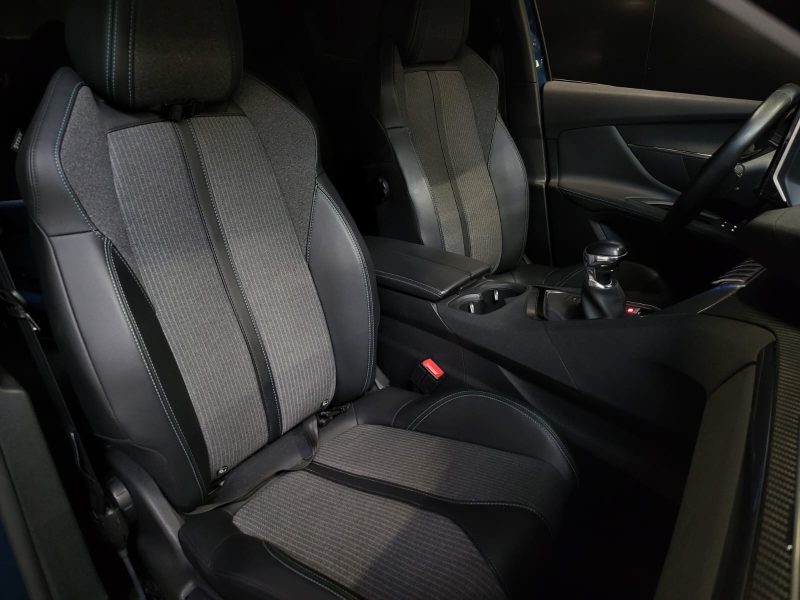 PEUGEOT 3008 1.2 PURETECH 130CH ALLURE CAMERA DE RECUL / CARPLAY / VIRTUAL COKPIT