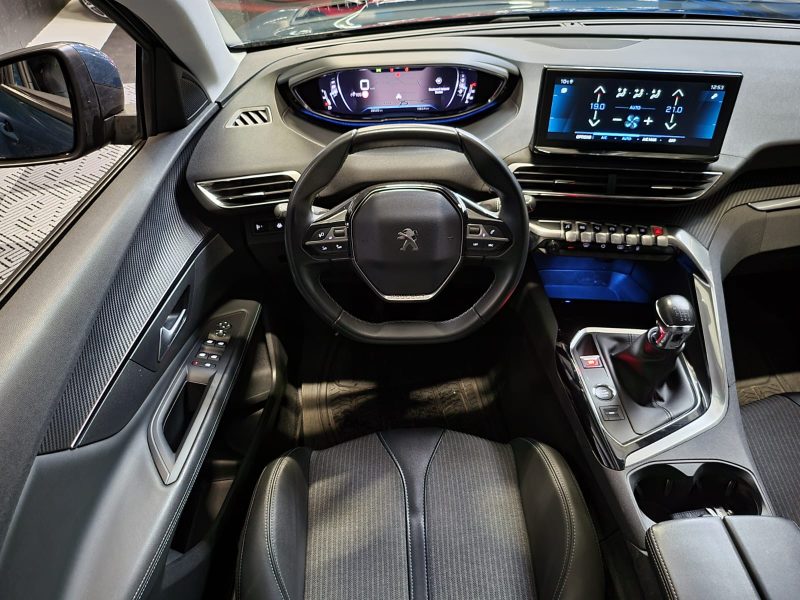 PEUGEOT 3008 1.2 PURETECH 130CH ALLURE CAMERA DE RECUL / CARPLAY / VIRTUAL COKPIT