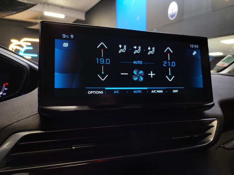 PEUGEOT 3008 1.2 PURETECH 130CH ALLURE CAMERA DE RECUL / CARPLAY / VIRTUAL COKPIT