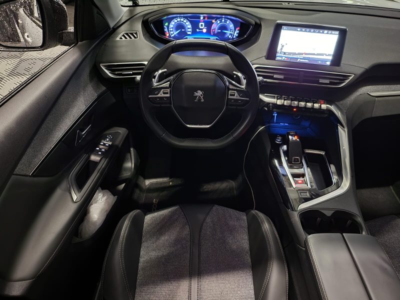 PEUGEOT 3008 1.6 THP 165cv ALLURE /TOIT OUVRANT+PARK ASSIST+CAMERA+CAR PLAY/
