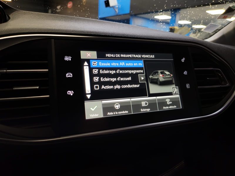 PEUGEOT 308 1.6 BlueHDi 115cv ACTIVE / REGULATEUR + LIMITEUR / AIDE AU PARKING / FAIBLE KILOMETRAGE