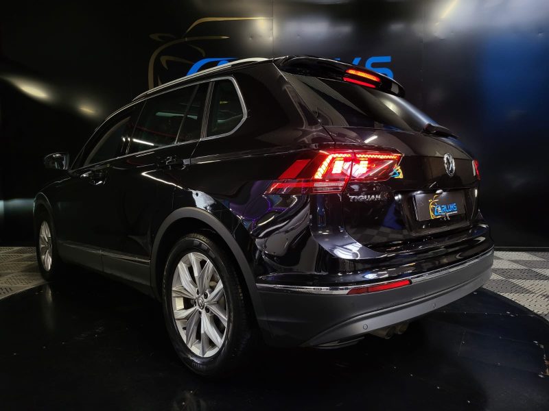 VOLKSWAGEN TIGUAN 2.0 TDI 150cv CARAT / TOIT OUVRANT+VIRTUAL COCKPIT+PARK ASSIST+CAMERA/