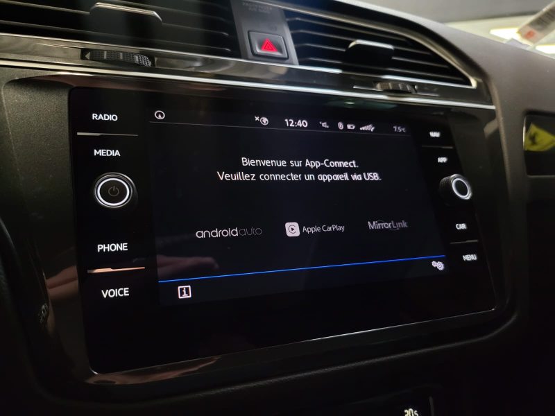 VOLKSWAGEN TIGUAN 2.0 TDI 150cv CARAT / TOIT OUVRANT+VIRTUAL COCKPIT+PARK ASSIST+CAMERA/